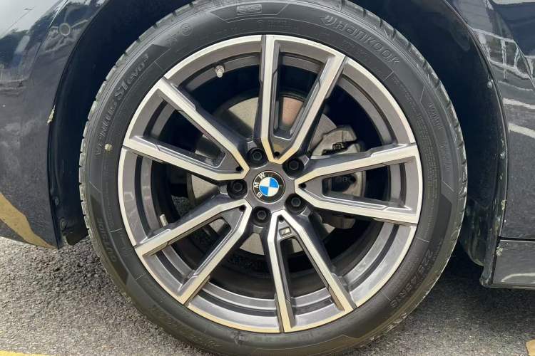 Used BMW 3 Series 2024 325Li M Sport Package Exterior 5