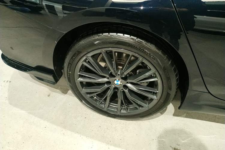 Used BMW 3 Series 2024 325Li M Sport Night Edition Package Exterior 5