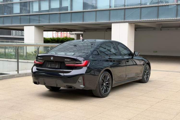 Used BMW 3 Series 2024 325i M Sport Night Edition Package Exterior 5