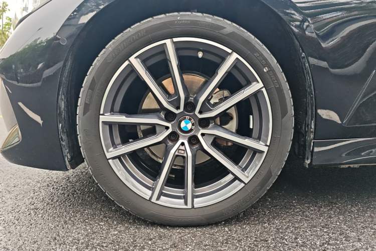 Used BMW 3 Series 2024 325Li M Sport Package Exterior 5