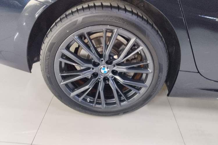 Used BMW 3 Series 2024 325Li M Sport Night Edition Package Exterior 5