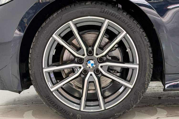 Used BMW 3 Series 2024 325Li M Sport Package Exterior 6