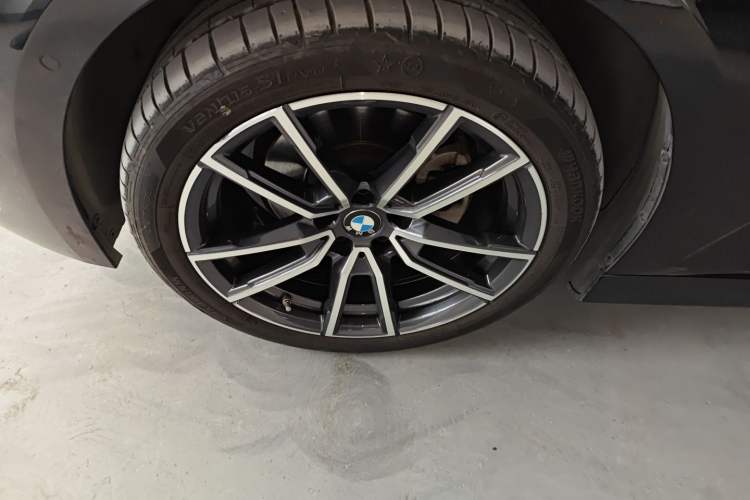 Used BMW 3 Series 2024 325Li M Sport Package Exterior 7