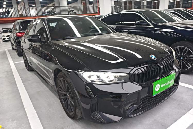 Used BMW 3 Series 2024 325i M Sport Night Edition Package Front Right 45 Deg