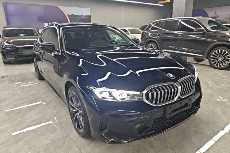 Used BMW 3 Series 2024 320Li M Sport Package Front Right 45 Deg