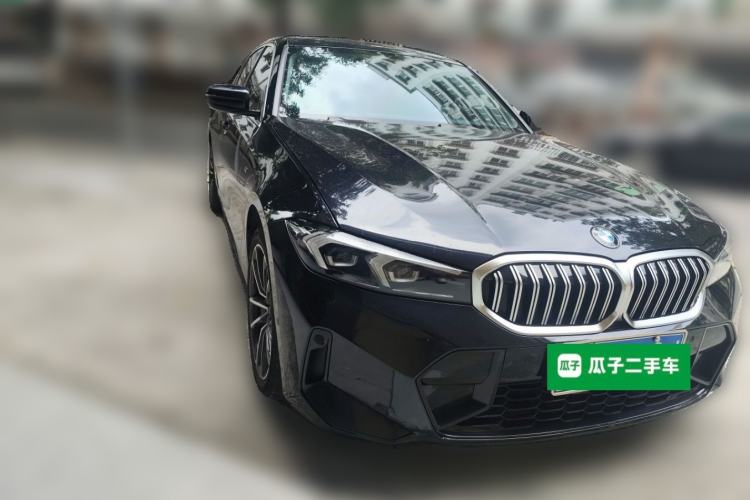 Used BMW 3 Series 2024 320Li M Sport Package Front Right 45 Deg