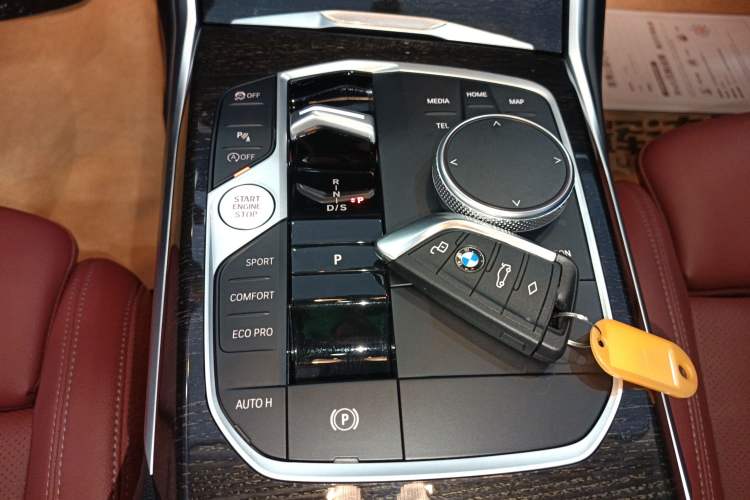 Used BMW 3 Series 2024 325Li M Sport Package Gear Lever