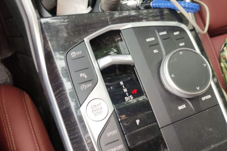 Used BMW 3 Series 2024 325Li M Sport Package Gear Lever