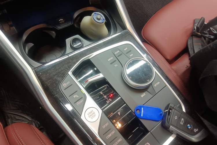 Used BMW 3 Series 2024 325Li M Sport Package Gear Lever