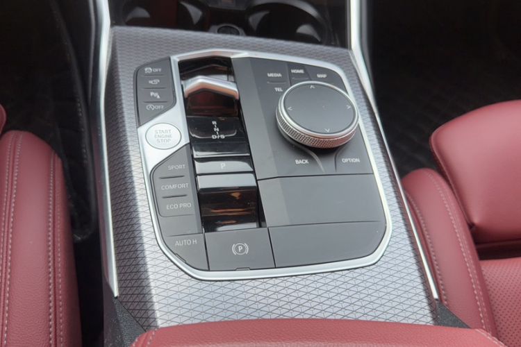 Used BMW 3 Series 2024 325Li M Sport Night Edition Package Gear Lever