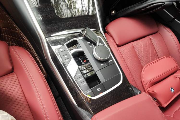 Used BMW 3 Series 2024 325Li M Sport Package Gear Lever