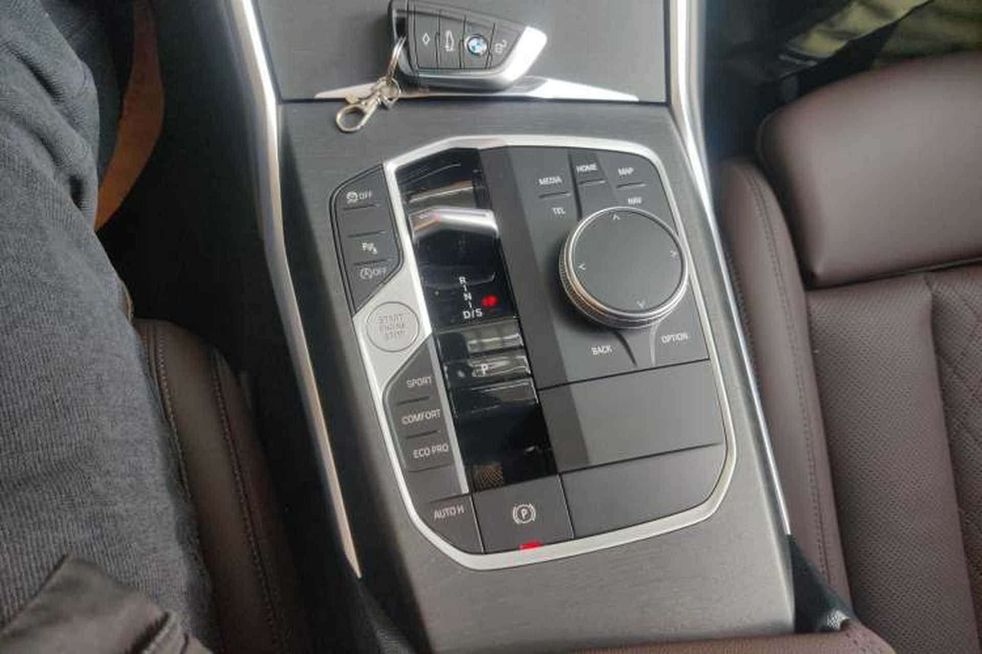 Used BMW 3 Series 2024 325i M Sport Package Gear Lever