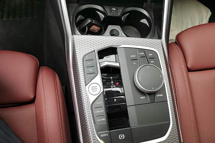Used BMW 3 Series 2024 325Li M Sport Night Edition Package Gear Lever