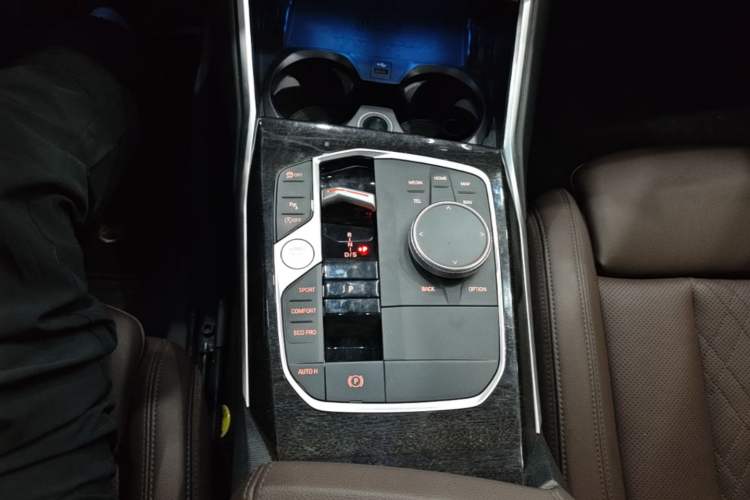 Used BMW 3 Series 2024 325Li M Sport Package Gear Lever