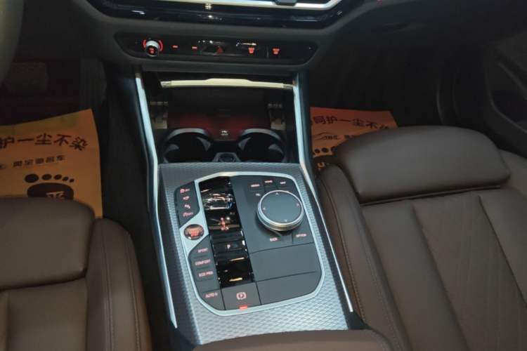 Used BMW 3 Series 2024 325i M Sport Night Edition Package Gear Lever