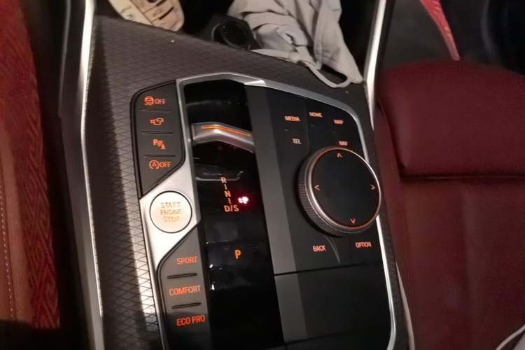 Used BMW 3 Series 2024 325i M Sport Night Edition Package Gear Lever