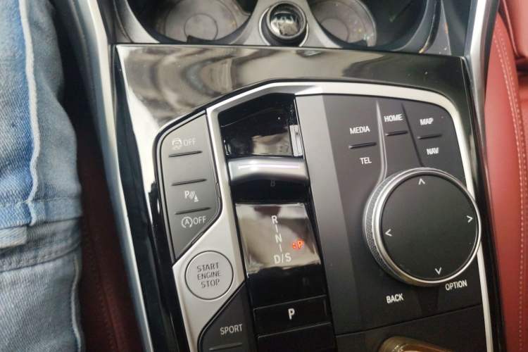 Used BMW 3 Series 2024 320Li M Sport Package Gear Lever