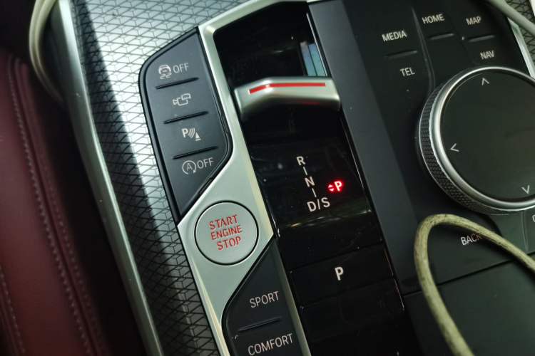 Used BMW 3 Series 2024 325Li M Sport Night Edition Package Gear Lever