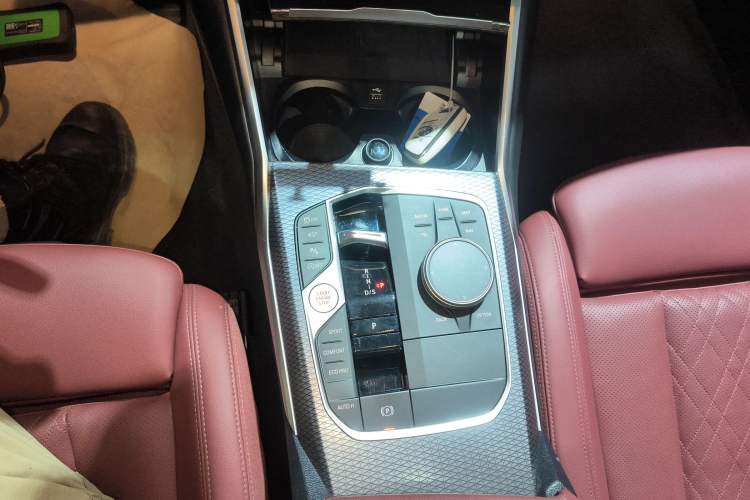 Used BMW 3 Series 2024 325Li M Sport Night Edition Package Gear Lever