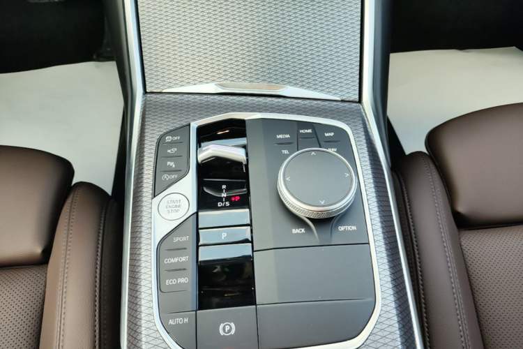 Used BMW 3 Series 2024 325Li M Sport Night Edition Package Gear Lever