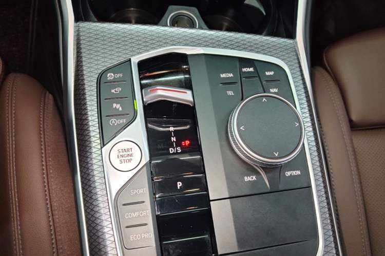Used BMW 3 Series 2024 325Li M Sport Night Edition Package Gear Lever