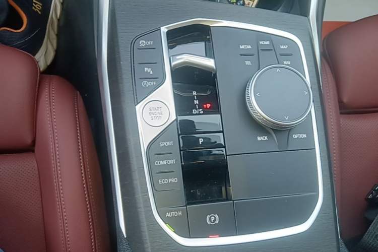 Used BMW 3 Series 2024 325i M Sport Package Gear Lever