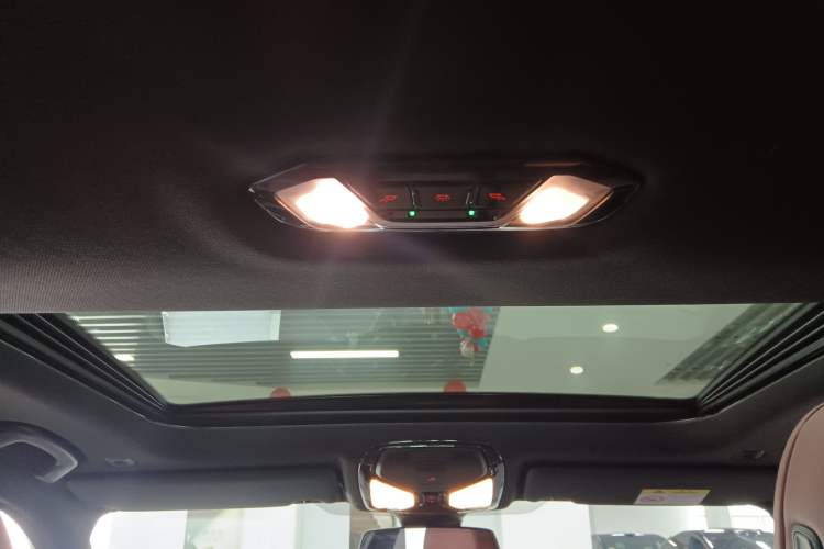 Used BMW 3 Series 2024 325i M Sport Night Edition Package Headliner