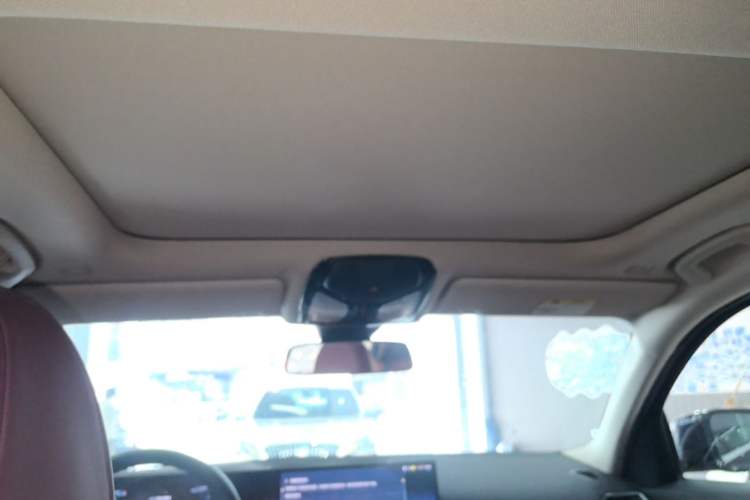 Used BMW 3 Series 2024 325i M Sport Package Headliner