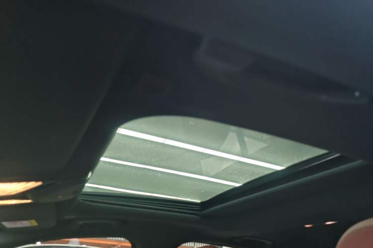 Used BMW 3 Series 2024 325i M Sport Night Edition Package Headliner