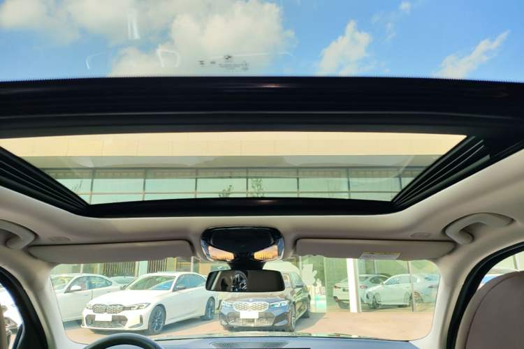 Used BMW 3 Series 2024 325Li M Sport Night Edition Package Headliner