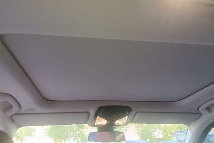 Used BMW 3 Series 2024 325i M Sport Package Headliner