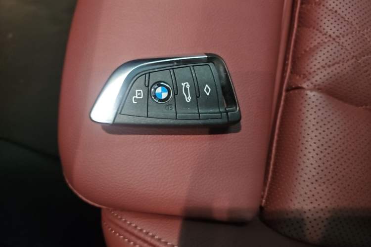 Used BMW 3 Series 2024 325i M Sport Night Edition Package Interior 1