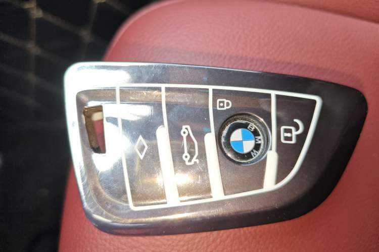 Used BMW 3 Series 2024 330i M Sport Night Edition Package Interior 1