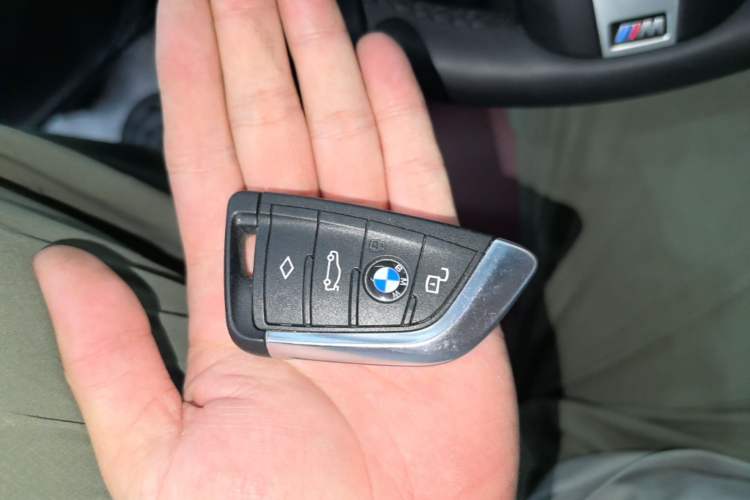 Used BMW 3 Series 2024 325i M Sport Package Interior 1