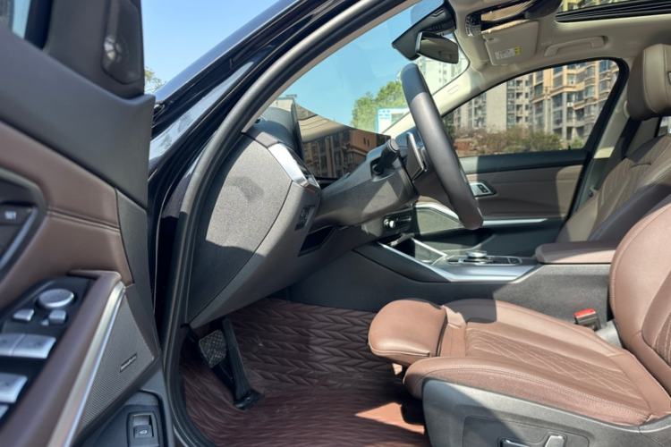 Used BMW 3 Series 2024 325Li M Sport Night Edition Package Interior 1