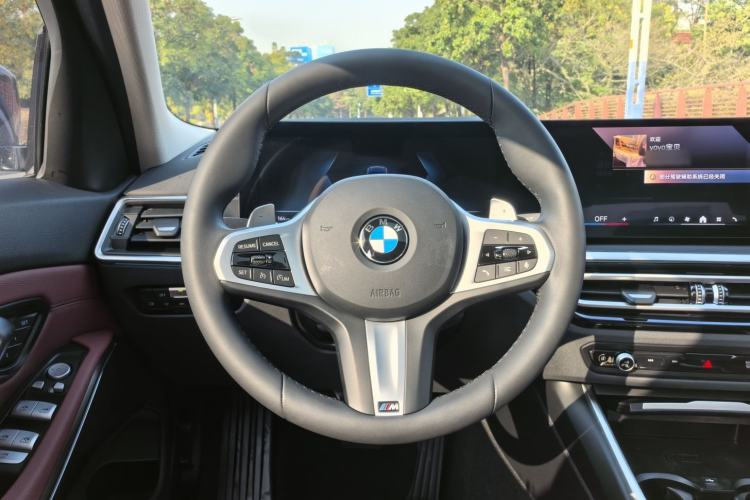 Used BMW 3 Series 2024 325i M Sport Package Interior 10