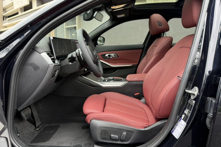 Used BMW 3 Series 2024 325i M Sport Night Edition Package Interior 12