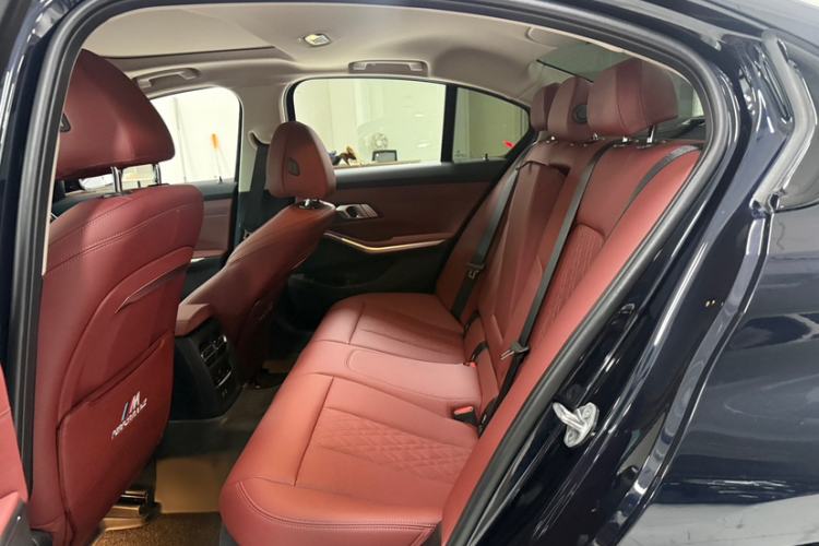 Used BMW 3 Series 2024 325i M Sport Package Interior 2