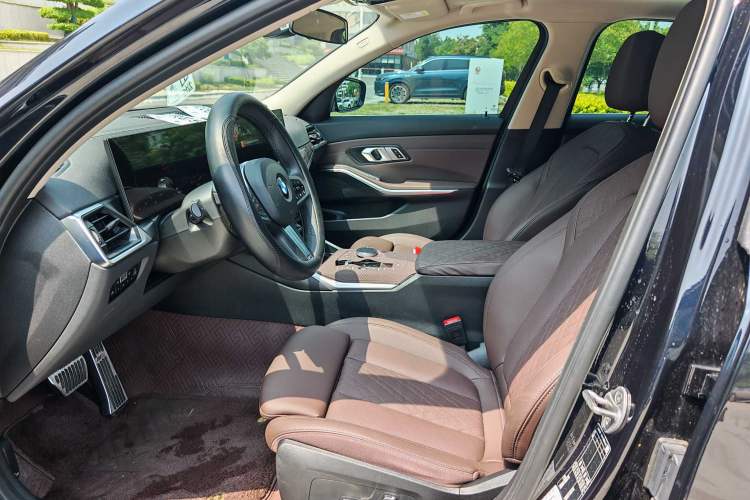 Used BMW 3 Series 2024 325Li M Sport Package Interior 3