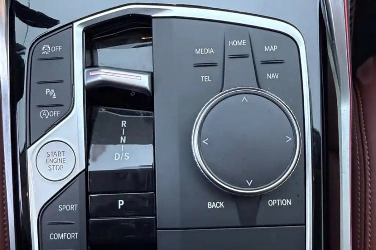 Used BMW 3 Series 2024 320Li M Sport Package Interior 3