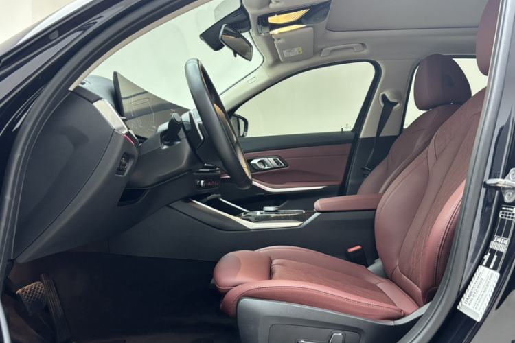 Used BMW 3 Series 2024 325Li M Sport Package Interior 3
