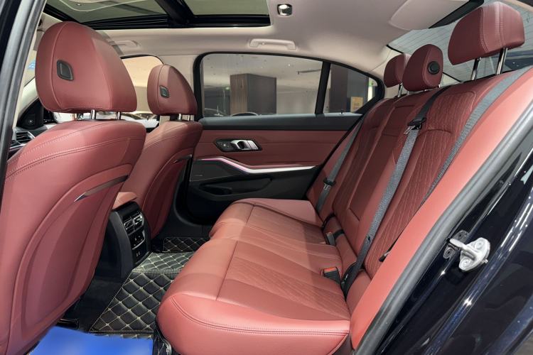 Used BMW 3 Series 2024 325Li M Sport Night Edition Package Interior 3