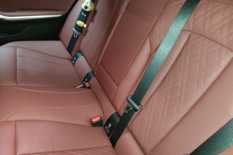 Used BMW 3 Series 2024 325Li M Sport Night Edition Package Interior 4