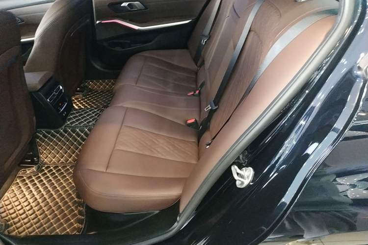 Used BMW 3 Series 2024 325Li M Sport Package Interior 4