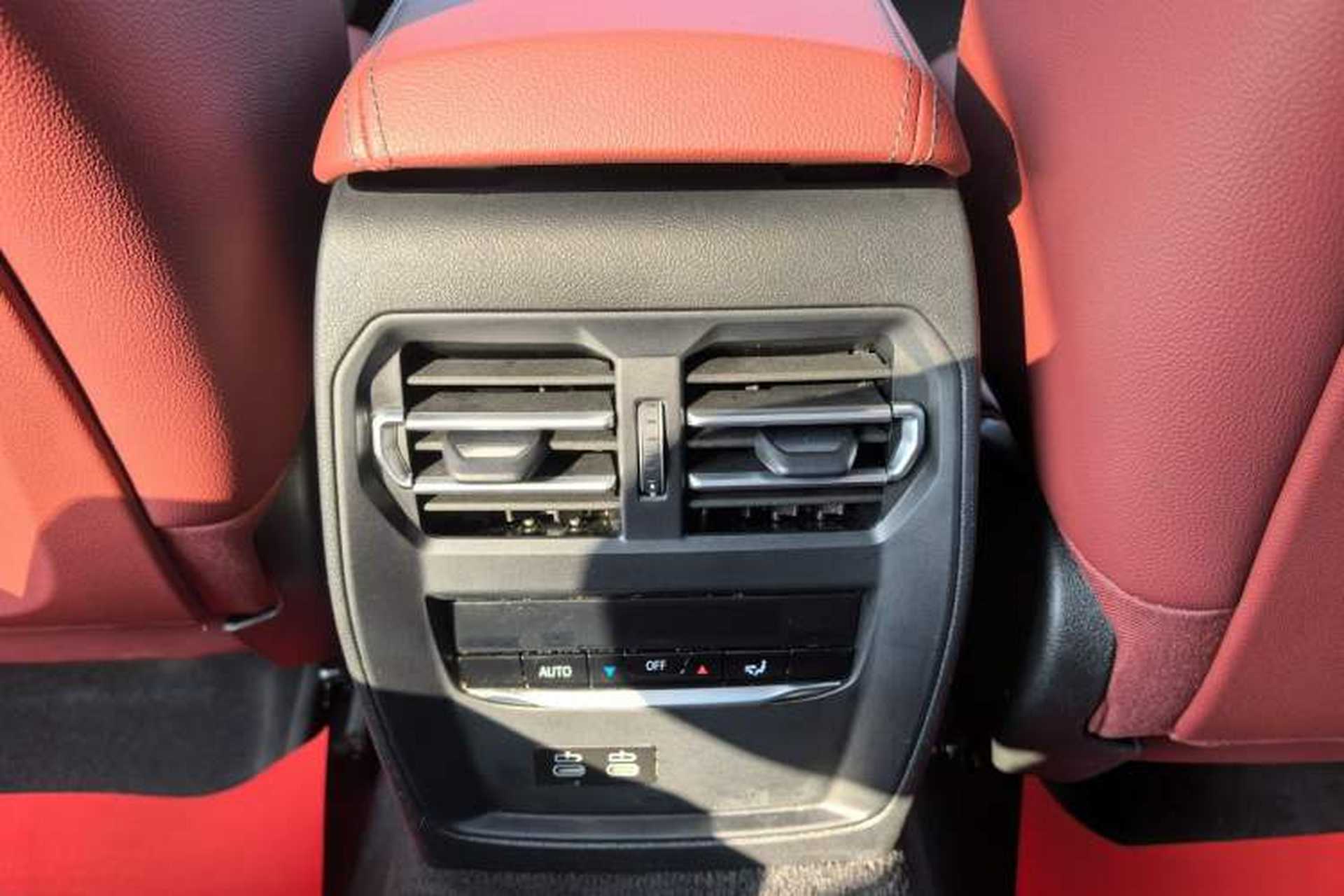 Used BMW 3 Series 2024 325i M Sport Package Interior 5