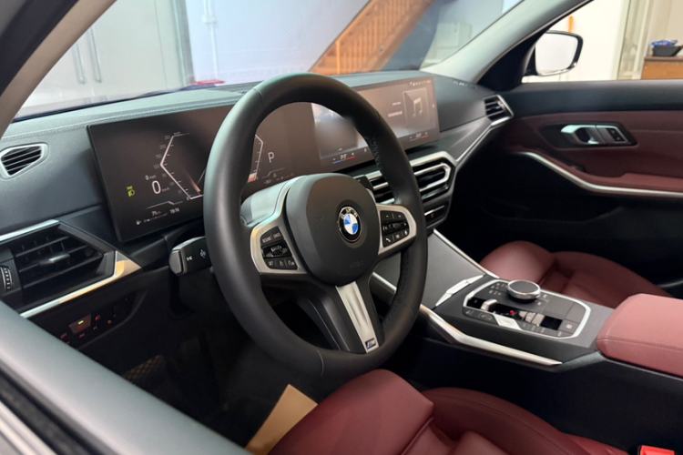 Used BMW 3 Series 2024 325i M Sport Package Interior 6