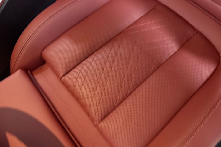 Used BMW 3 Series 2024 325i M Sport Package Interior 8