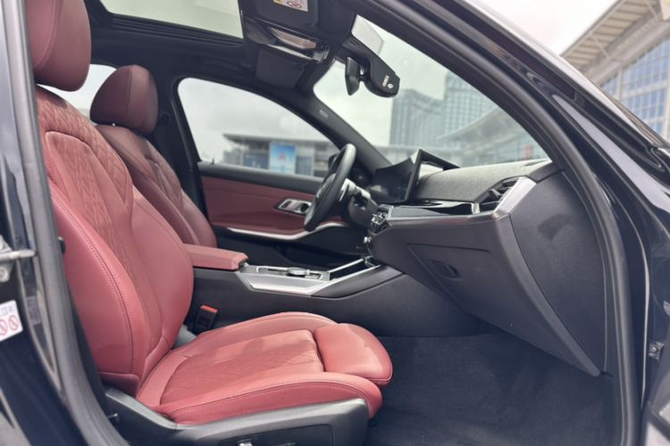 Used BMW 3 Series 2024 325i M Sport Night Edition Package Interior 8