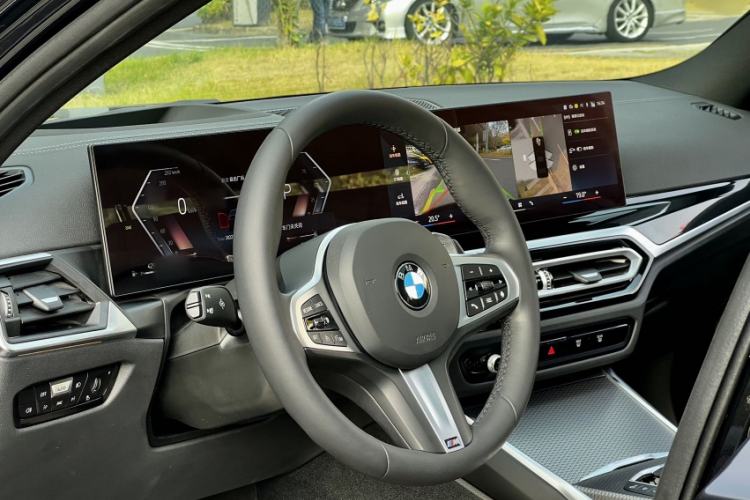 Used BMW 3 Series 2024 330i M Sport Night Edition Package Interior 9