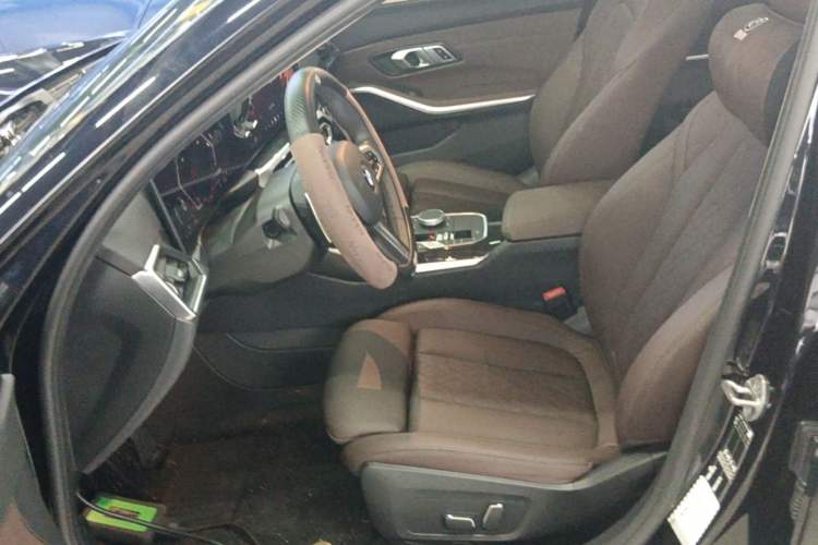 Used BMW 3 Series 2024 325Li M Sport Package Left Front Seat